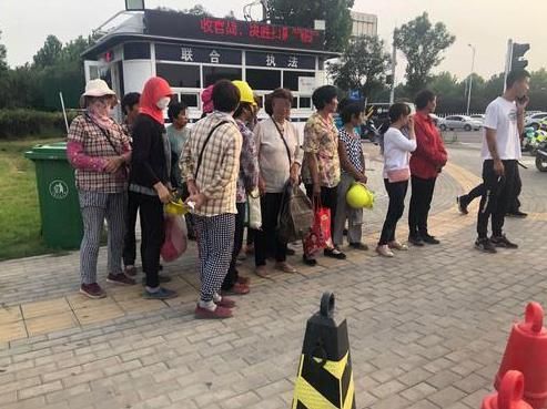  超员|7座商务拉了18人，超员率157%被查