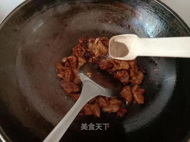 下酒|香而不腻的肥肠煲！零厨艺家常菜！下酒又下饭，好吃到爆
