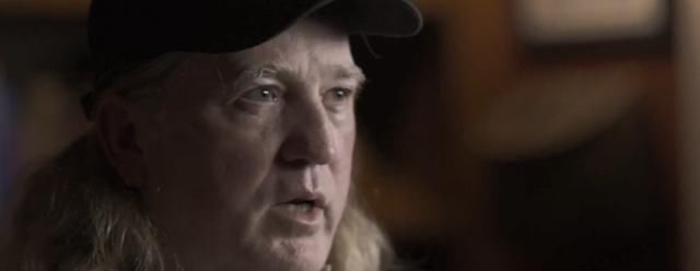  尺度|离奇跳楼、弑夫杀妻、外星人绑架，美国版《走进科学》尺度惊人