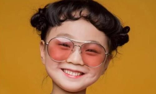  父母|阿拉蕾成“儿童版樊胜美”，小山竹却无忧无虑，两人差距显而易见