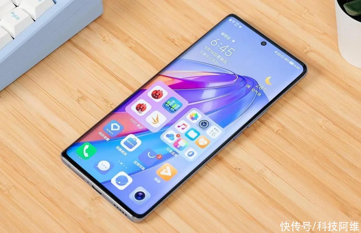 19GB+256GB+5100mAh，现已跌至1669元，曲面屏手机沦为标准千元机