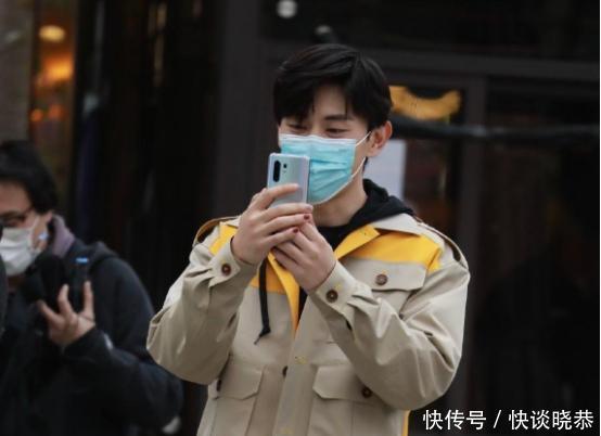 指甲|邓伦参加《极限挑战》被涂红指甲,粉丝喊话“一雪前耻”吧