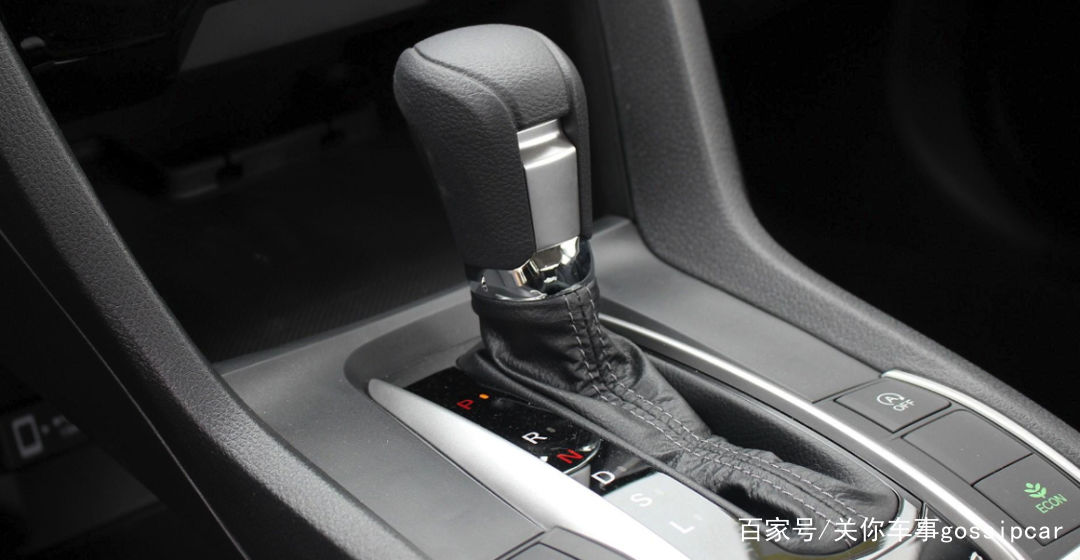  赛拉|科鲁泽便宜，思域够猛，昂克赛拉够帅，你喜欢哪款？