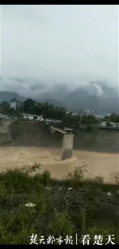  朱家嘴大桥|重庆危桥洪水中垮塌一村民坠江失踪，4天后找到时已遇难
