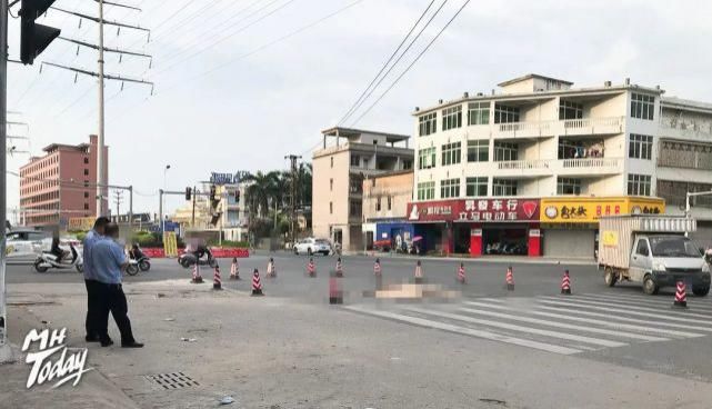  动车|这路口发生一起交通事故，造成一人死亡！