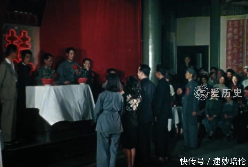 简朴|老照片50年代简朴的婚礼现场嫁给干部是女青年的梦想