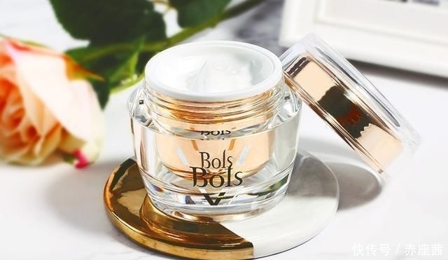  水润|这些素颜霜,深层补水一抹保湿透亮,轻薄不闷痘,塑造无瑕水润美肌