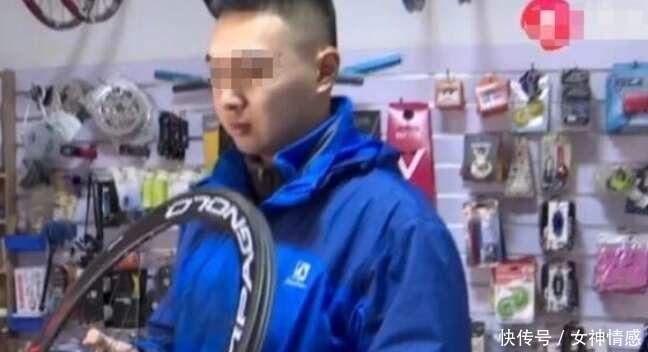 法拉利|男子骑自行车追尾法拉利,要求赔自己个烟钱,男子:赔2万元就行
