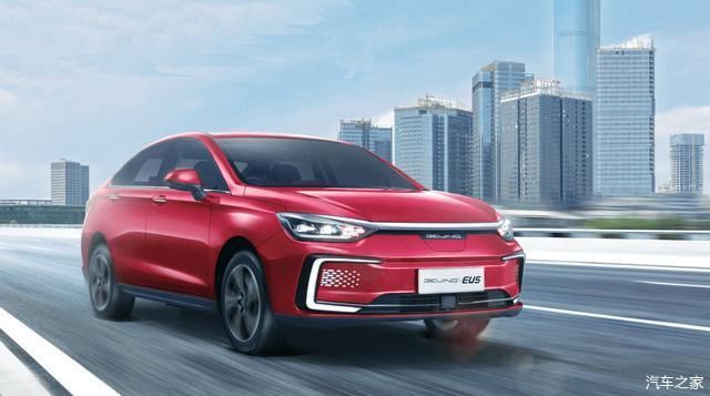  抛锚|295元起比亚迪移动充电服务有点贵 电动车抛锚什么方式救援更靠谱