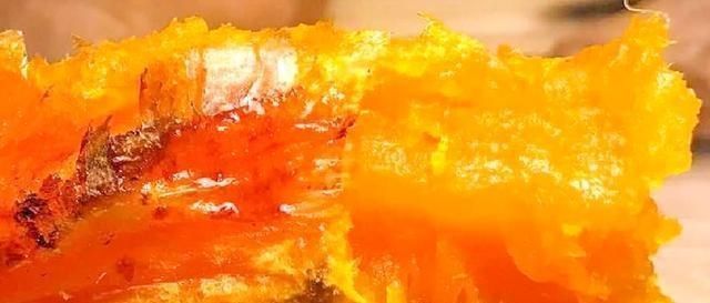 电饭煲烤红|把红薯直接放进电饭锅,不用烤箱,不加一滴水,流着汤汁太好吃了