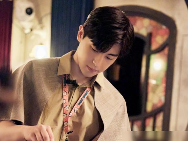 榜首|艺人热力榜名单公布:肖战未上榜,王一博掉出前三,榜首无争议!