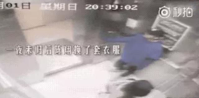  亲眼目睹|让人心疼的毛晓彤：被亲父索要5000万，亲眼目睹男友出轨