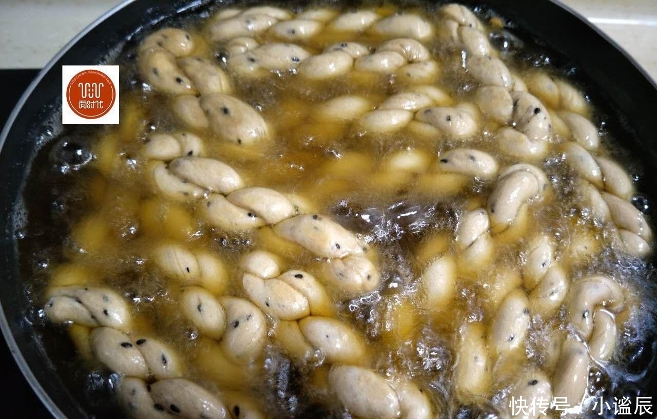 发面|麻花自己做,无添加,不用发面,两手一搓,做法简单更好吃