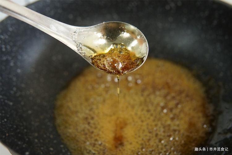  蜂蜜|1碗黑芝麻，3勺蜂蜜，搓一搓做“黑芝麻丸”，1元1颗，头发黑又亮