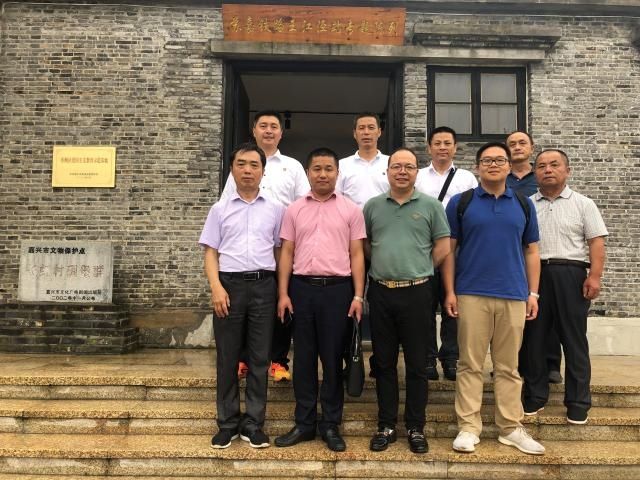 人士|秀洲王江泾镇召开统战人士座谈会 共话跨境电商发展