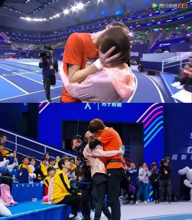  爆炸|凭“双料冠军”美爆炸热搜的她，才不是无辜“被绿”的傻白甜