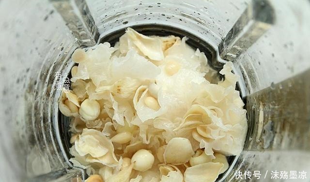 秋燥|入秋后,女人要多喝它,满满的胶质,补水解秋燥,比牛奶豆浆强