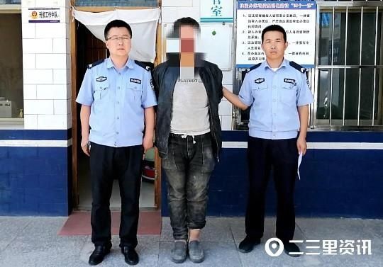 汽车|男子手持3米长铁棍挥舞，砸坏汽车、推倒单车，原来他是…