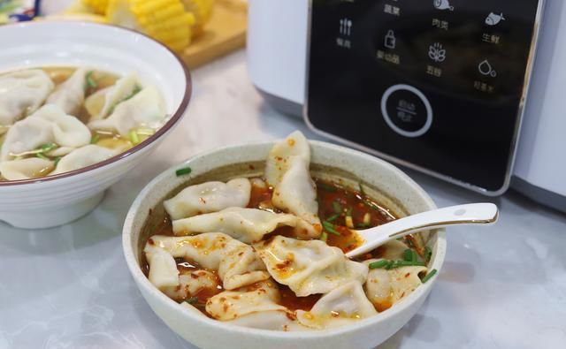 饺子馆|牛肉饺子怎样调馅？20年饺子馆老板教您做法，不柴不腥鲜嫩多汁