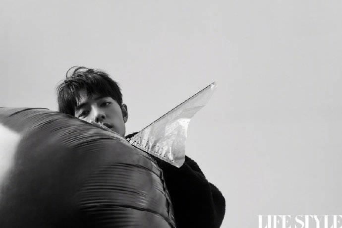  满怀|肖战《精品购物指南》回顾 满怀善意成为更优秀的人