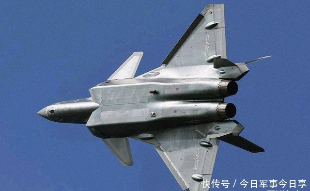 矢量|歼20增重版亮相,它又不搞近距格斗,为何要上矢量推力喷管?