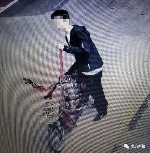 民警|找刺激，内蒙古一男子专砸商铺玻璃门窗