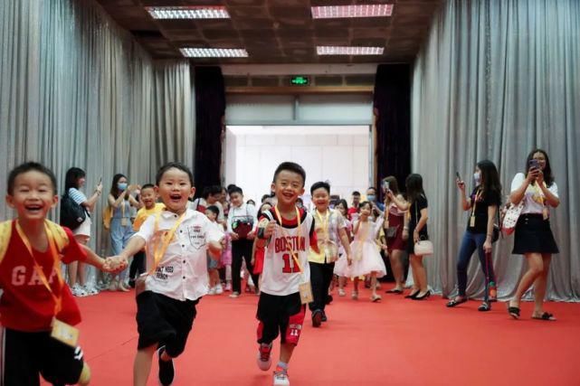  探秘|佛山电视台媒体探秘营开营！