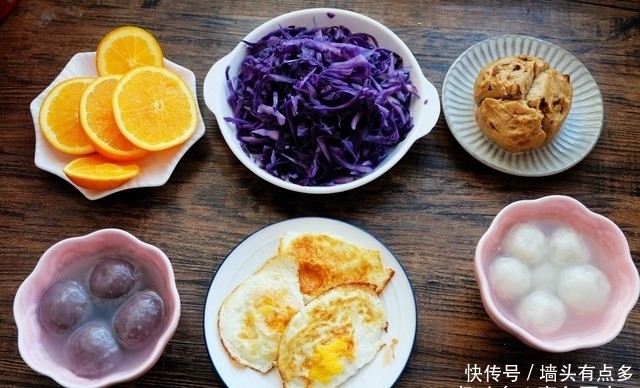 我家|晒晒我家这8天的早餐，每天都有好几样，口味清淡，食材简单