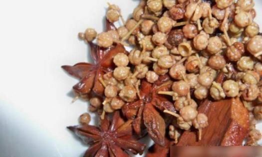  炖牛肉|妈妈说：在家炖牛肉时，不能放这两种香料，否则肉会无味，汤有味