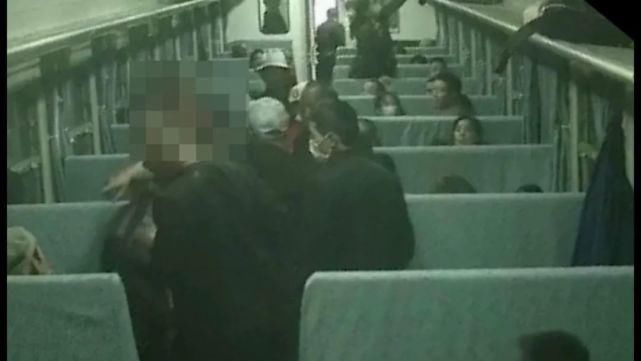 冲动|【说事】“路见不平”就出手冲动之后蹲班房