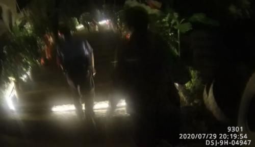 泳池|情侣吵架后竟把金首饰扔泳池里！想找回来？管理方：给6000块钱