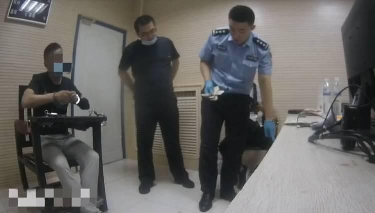  结识|出狱后没事干重操旧业，男子结识牌友作案十余起落网