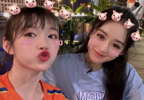  看清|李浩菲晒合影，赵丽颖不是重点，看清身后女助理，3秒内求她所有信息