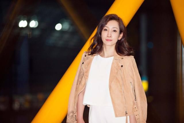  重金|她曾花重金给单眼皮上保险，后来却割了双眼皮，背后原因令人唏嘘