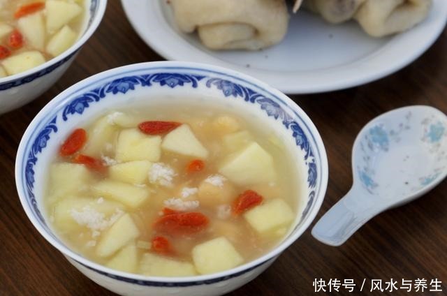 午餐|特殊的日子，自然要记录下来，晒晒昨天的早餐和午餐