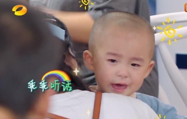 中餐厅|《中餐厅》遇小孩哭闹,赵丽颖一招制服,连当妈的都看懵了