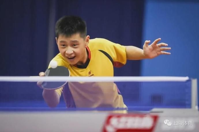 训练|在反复练习中磨练 乒羽健儿是这样经受“烤”验的