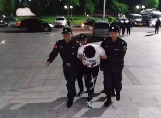 们中国|为什么抓捕到犯罪嫌疑人后,要给他们戴上头套呢?有什么用?