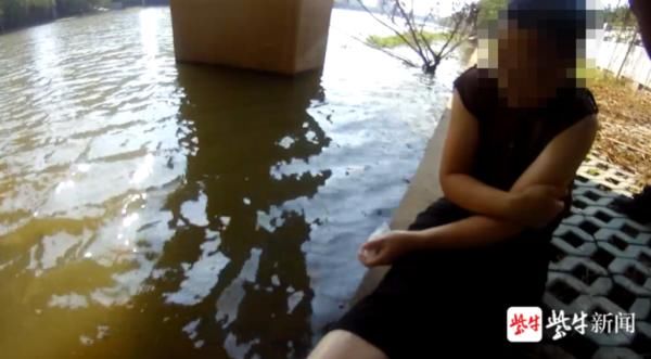 鱼竿|患病女子跳桥寻短见 钓友用鱼竿将她拉回