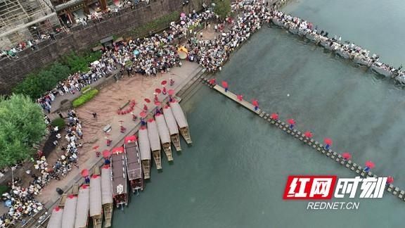 圆梦|等待90年，凤凰古城为“翠翠”圆梦浪漫水上婚礼
