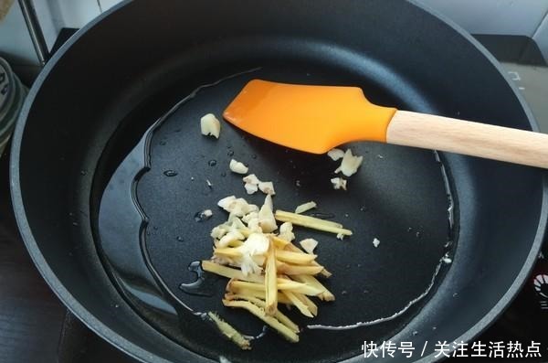 提前准备|过年常见的这道硬菜，提前准备好，吃的时候一热就行，越热越香！