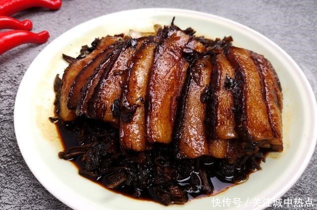 好吃|年夜饭怎能少了梅菜扣肉，手把手教你做梅菜扣肉，肥而不腻特好吃