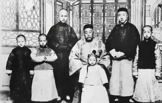  陈寅恪|有几十个文凭的胡适与一个文凭都没有的陈寅恪，为何都能成大师？