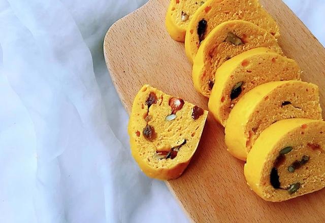  好吃|早餐给孩子做“大列巴”，外面卖28元一个，自己做才几块钱，好吃