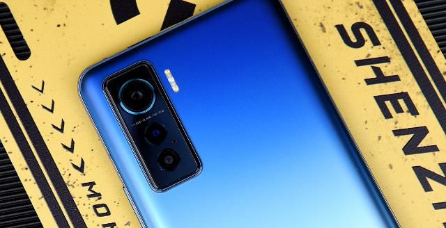  包装|为什么说iQOO 5是iQOO截至目前变化最大的手机