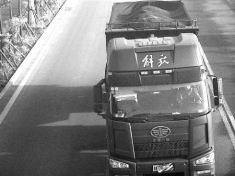  晋中|晋中公安交警支队直属二大队查获故意遮挡号牌货车