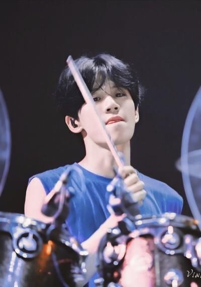  明日|明日之子胡宇桐被他气进医院，臧鸿飞这番回击惹怒网友！