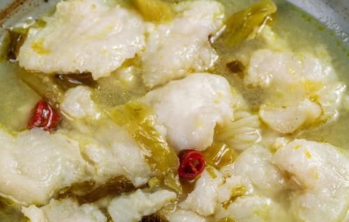 接下来|可以说是鱼腥的死对头,在炖鱼的时候,也就是鱼肉最便宜了,人人都可以吃得起