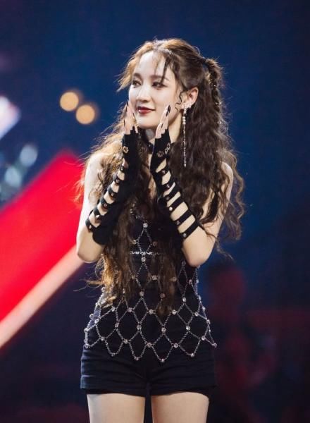  组惹|《姐姐》张含韵没有选择孟佳组惹争议，结果被淘汰的孟佳直播爆料，都是假的