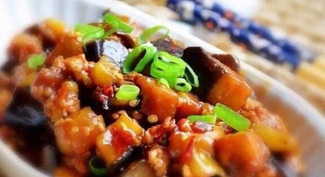 肉沫|美食精选:金针菇青椒肉丝,肉沫茄子,毛瓜蒸生态鸭,西红柿洋葱